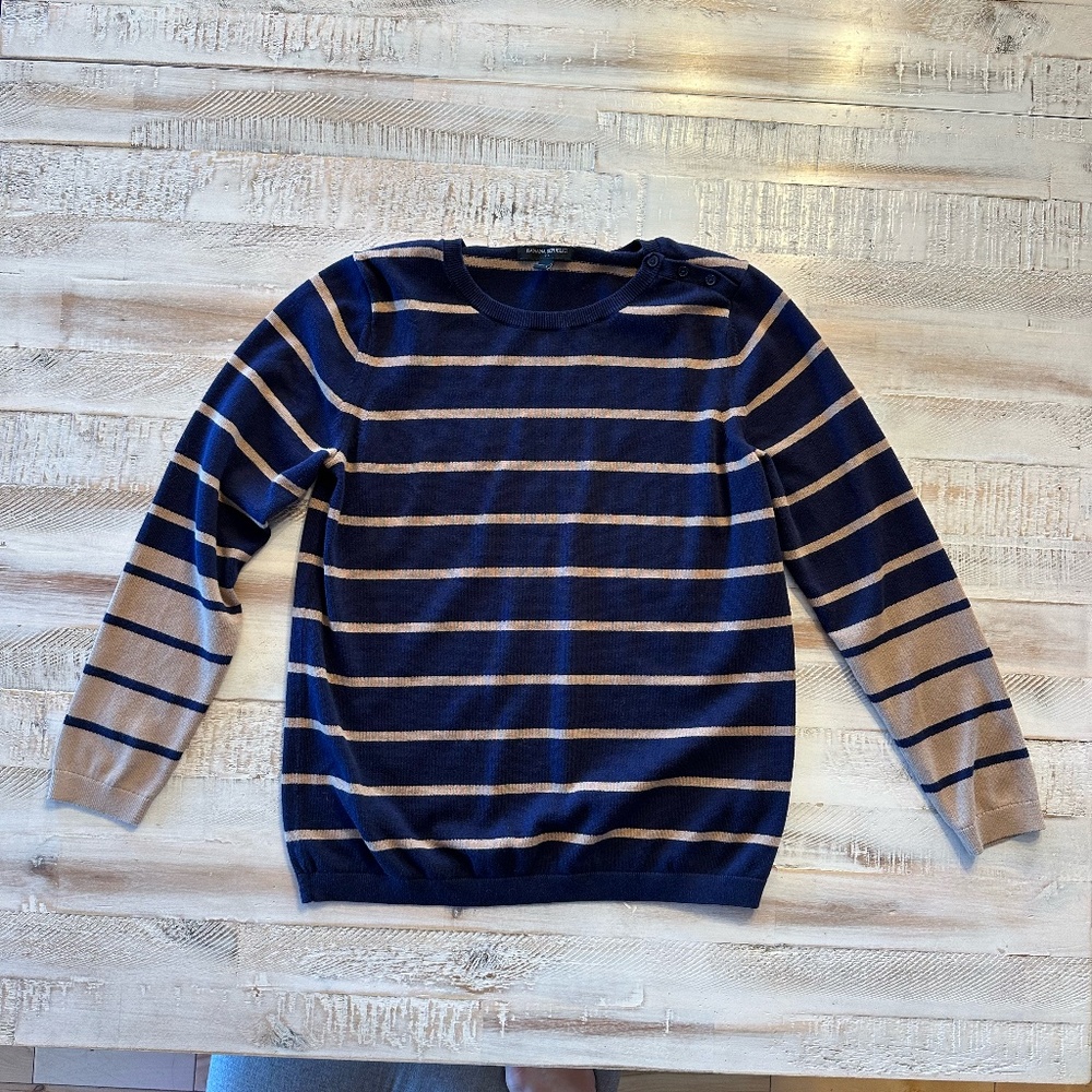 Banana Republic Sweater  - Women's Size Large